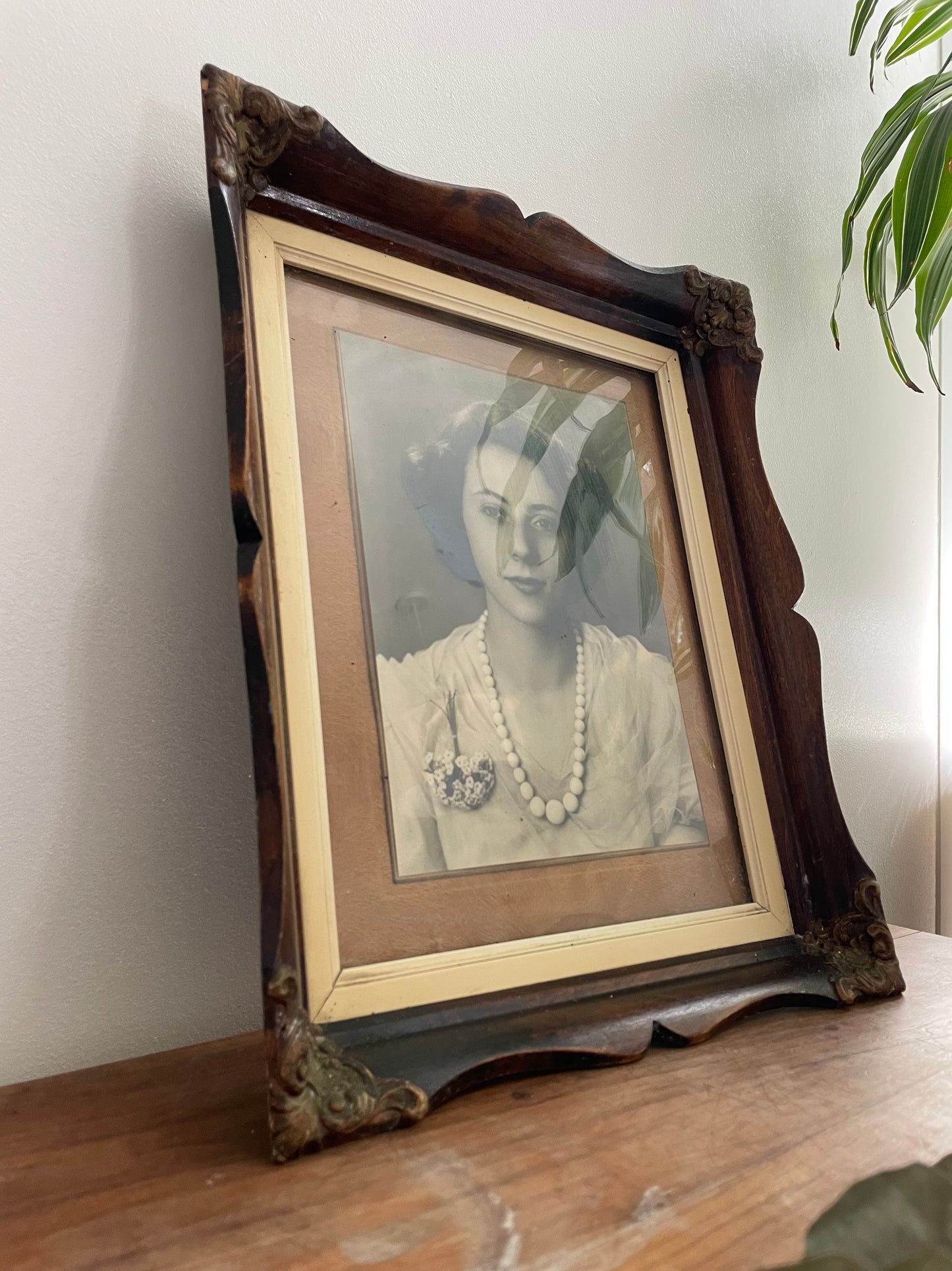 Portrait dans son cadre en bois vintage