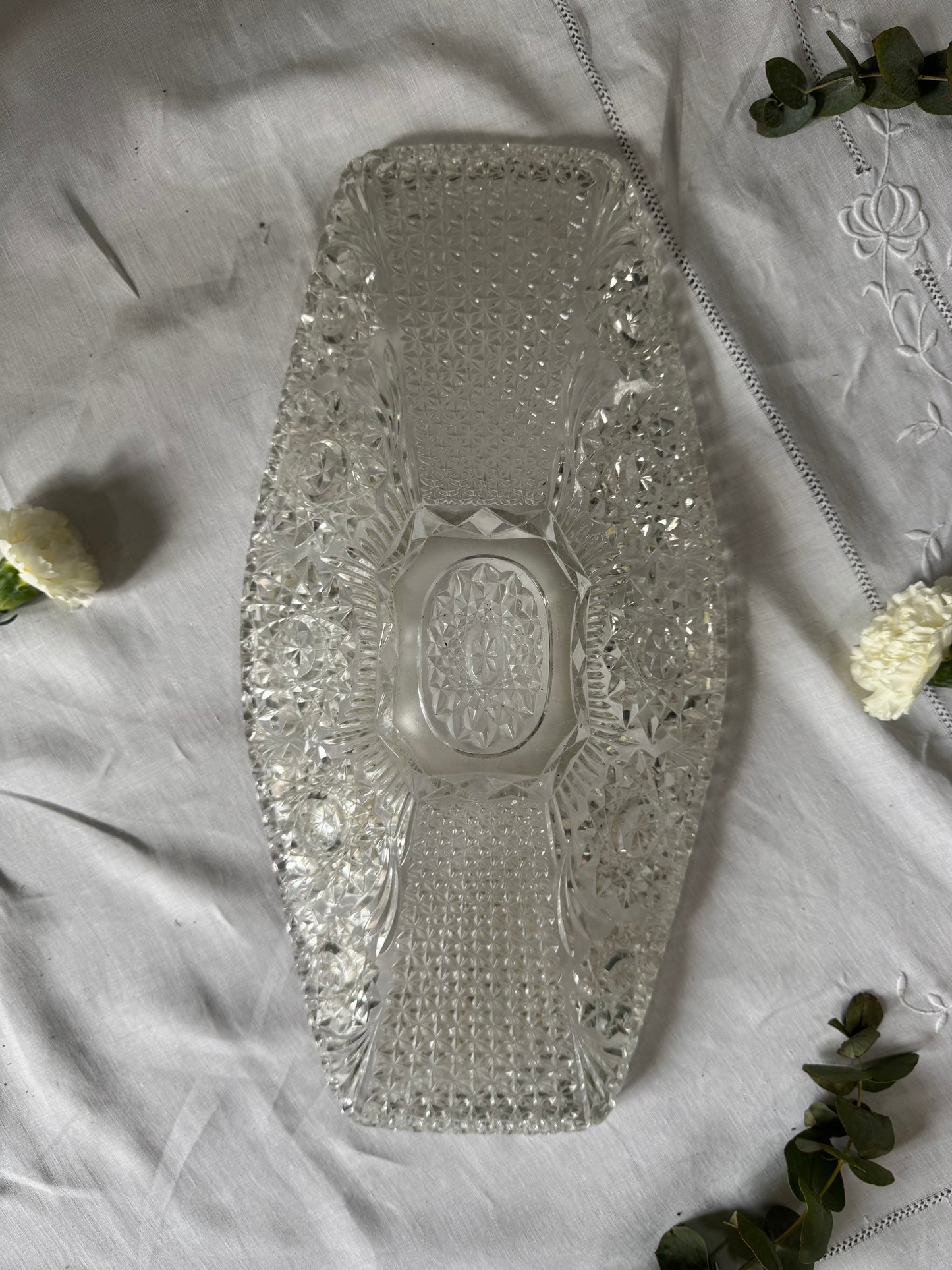 Coupe à fruits en verre moulé