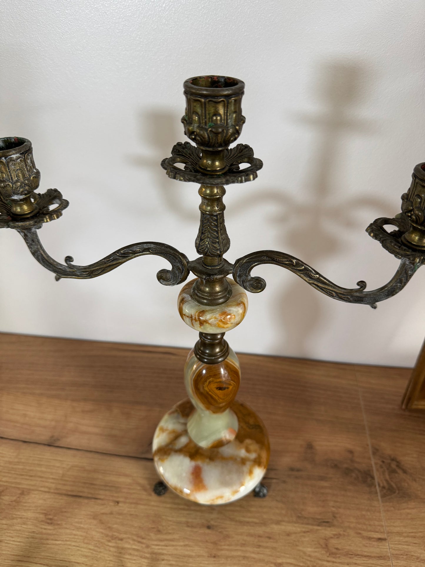 Chandelier en bronze et onyx