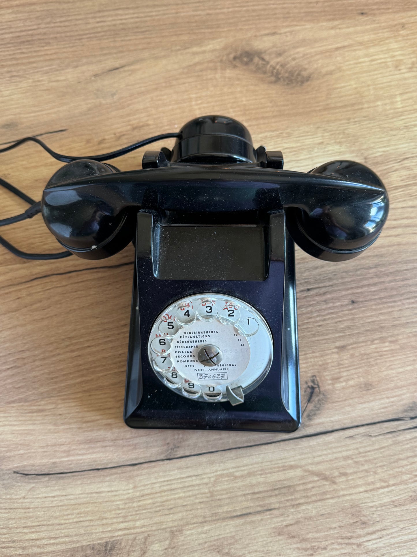Téléphone vintage Bakélite noir