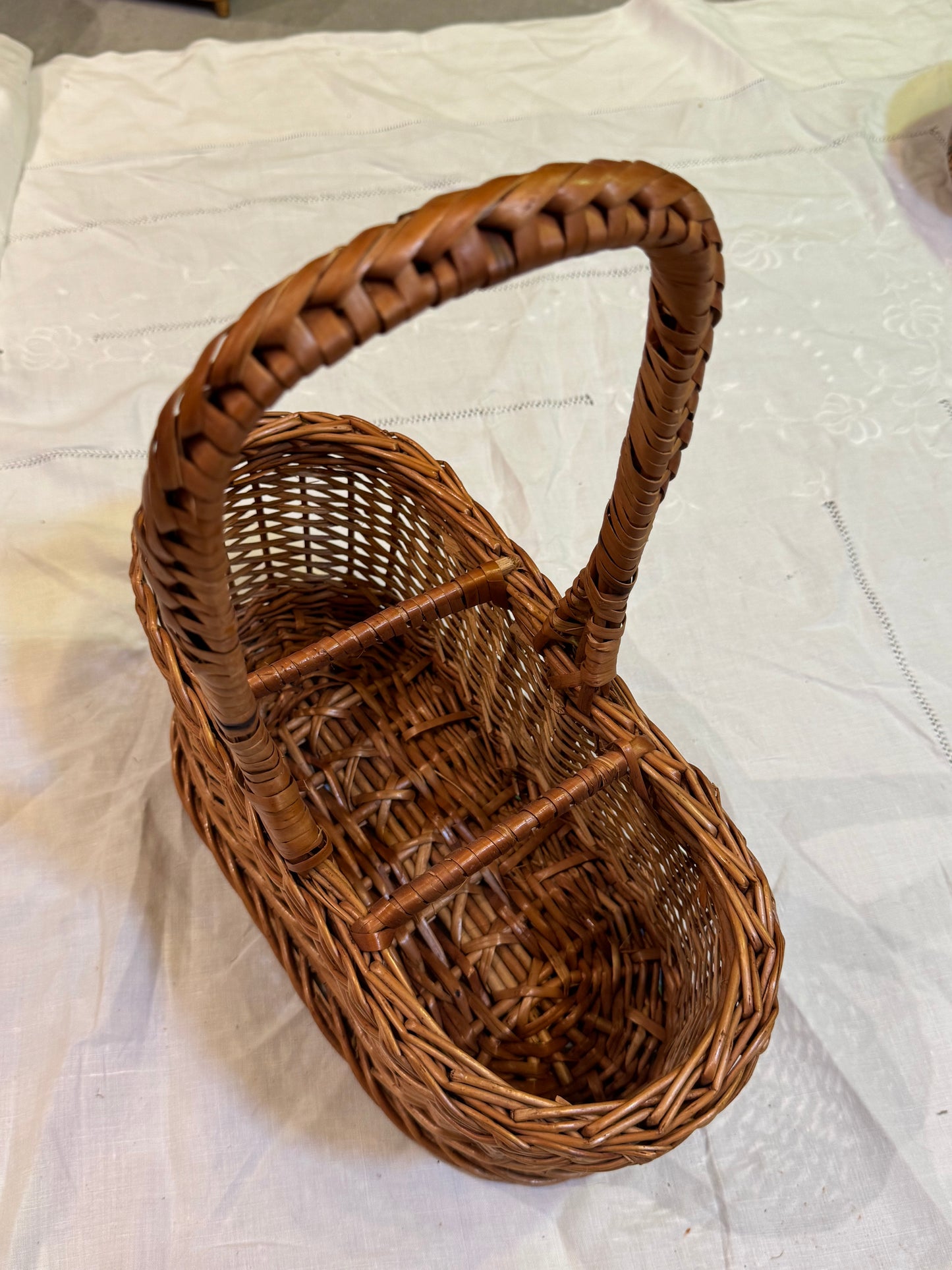 Panier porte-bouteille osier