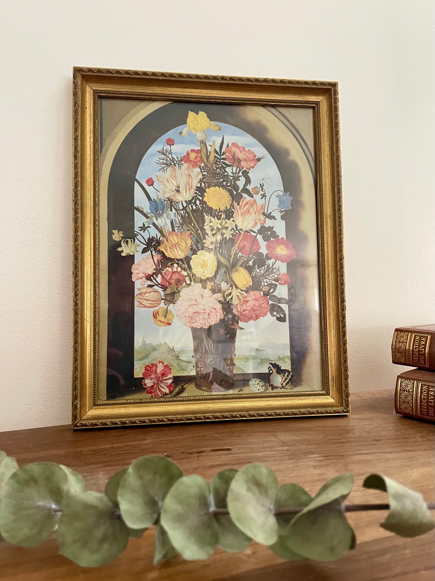 Cadre doré en bois avec représentation « les fleurs »