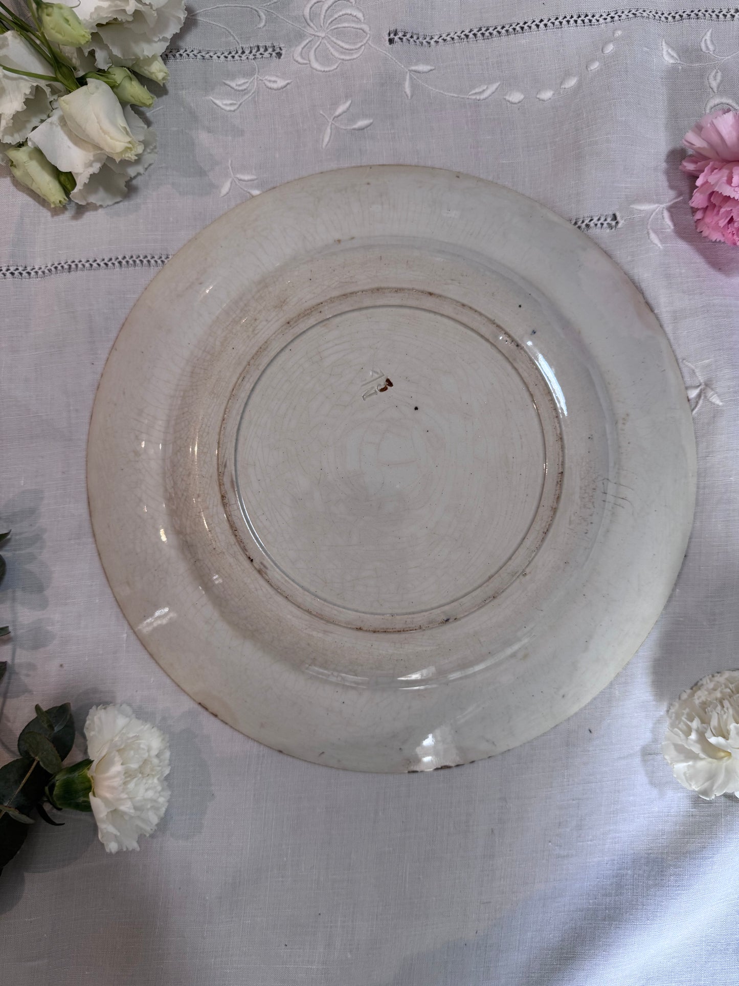 Plat rond terre de fer Balzac