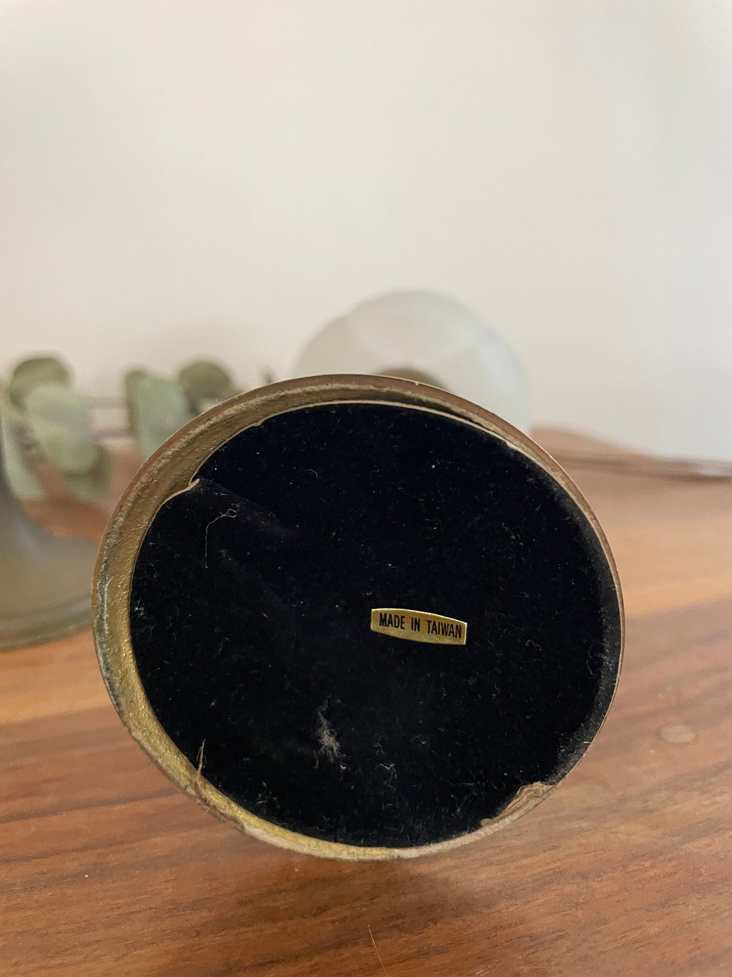 Bougeoirs, photophores verre laiton en forme de tulipe