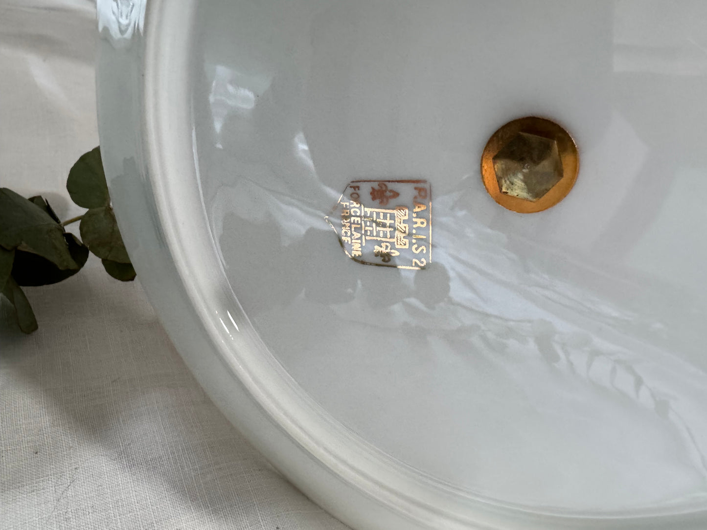 Serviteur présentoir en porcelaine