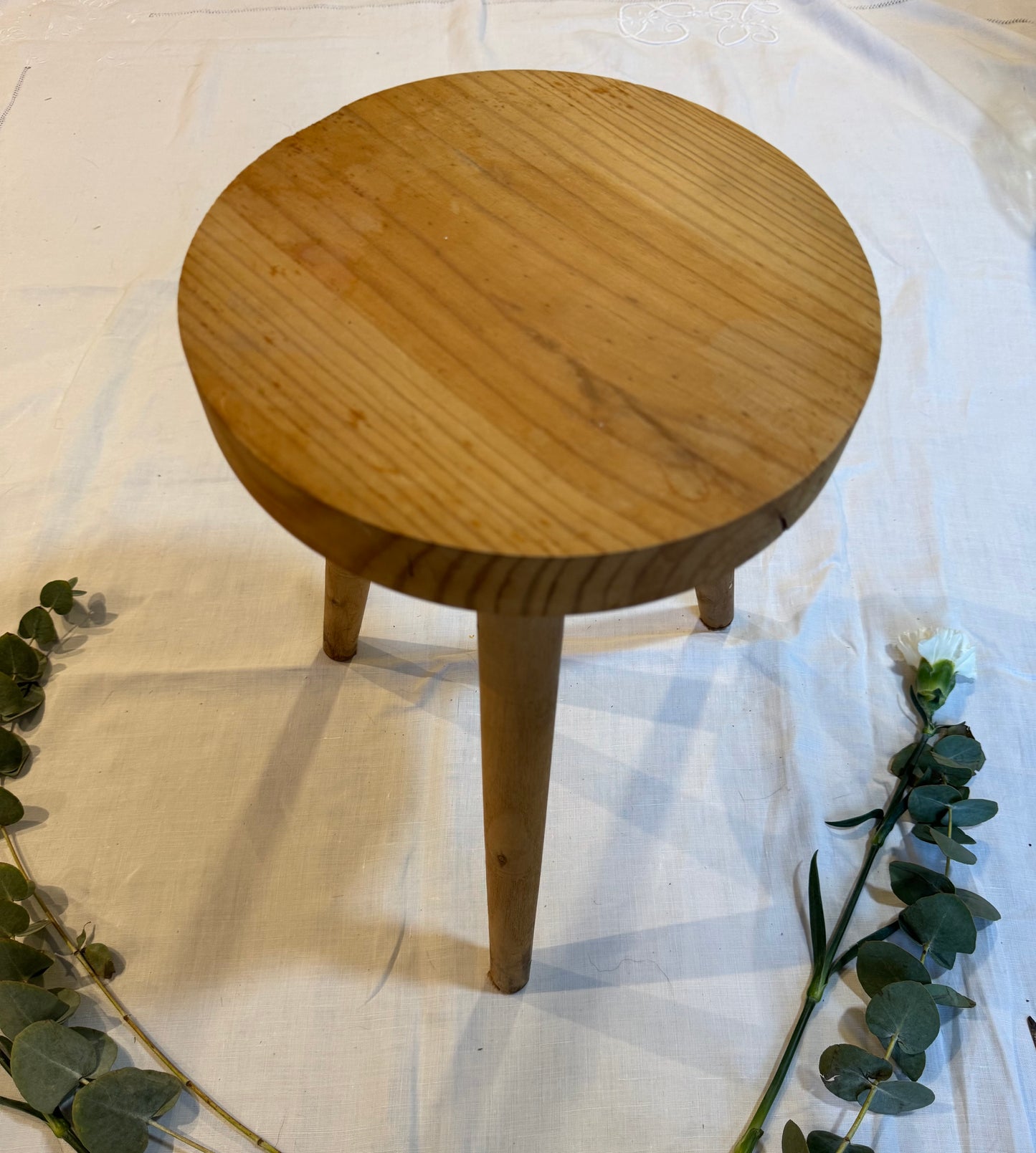 Tripode/tabouret en bois