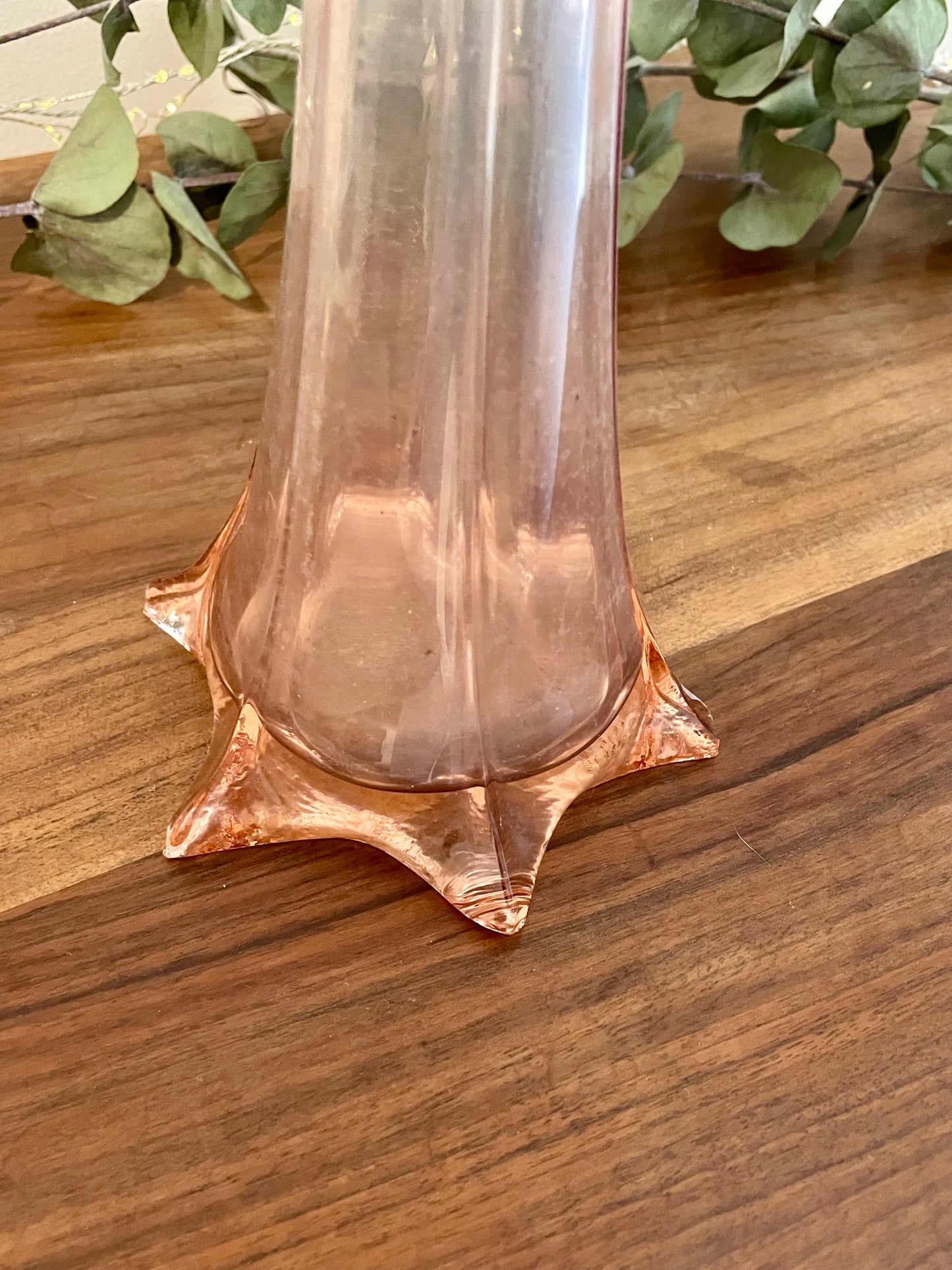 Soliflore en verre rose