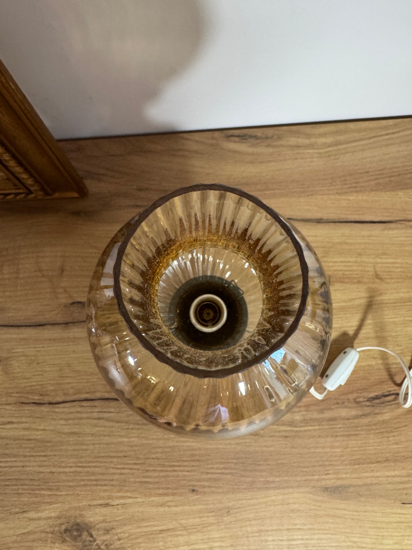 Lampe vintage doré globe