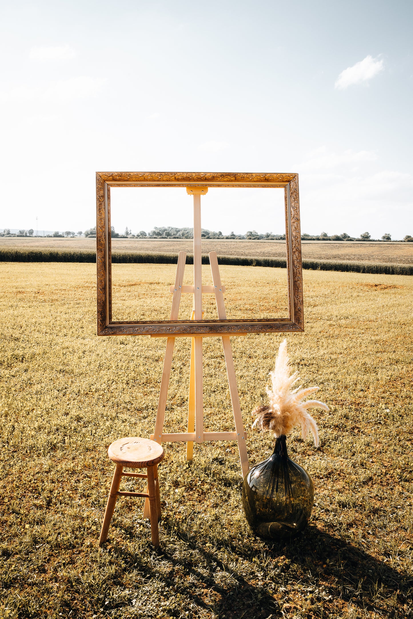 Chevalet avec son cadre à moulure vintage