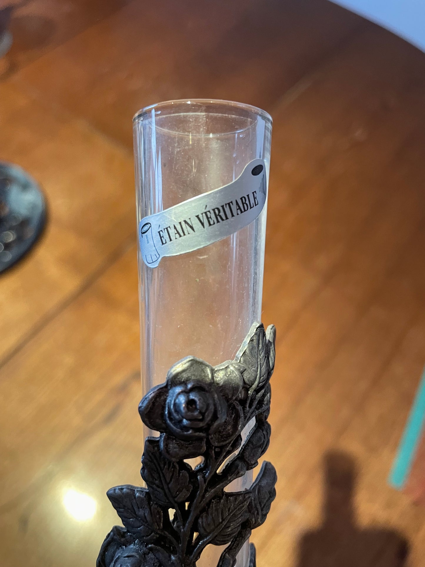 Soliflore en étain et verre