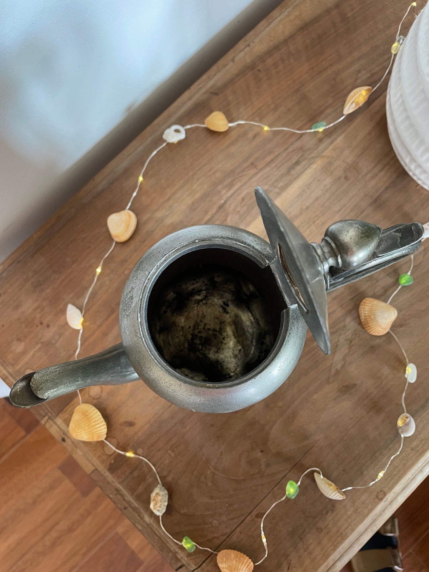 Cafetière en étain