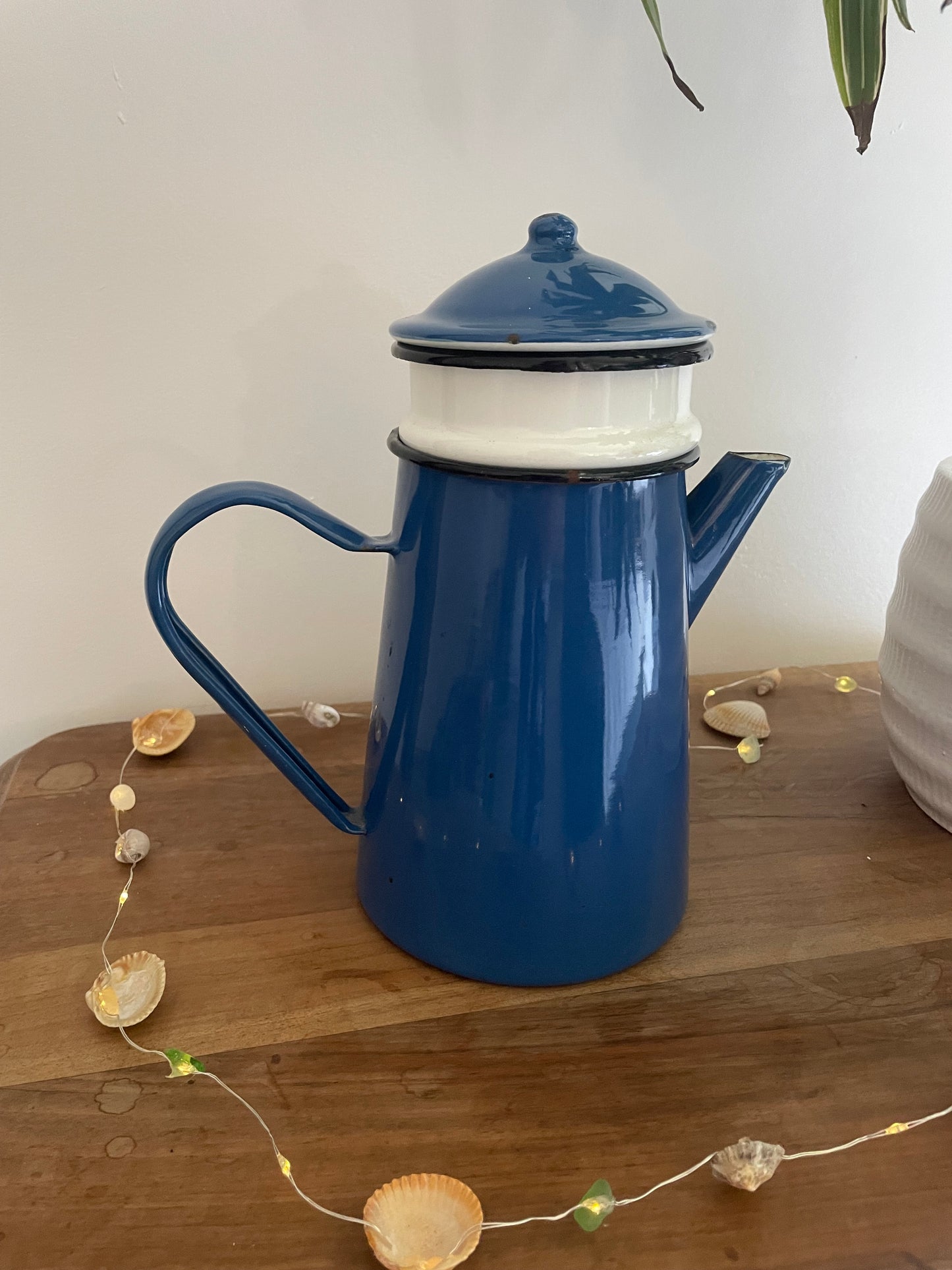 Cafetière émaillée vintage