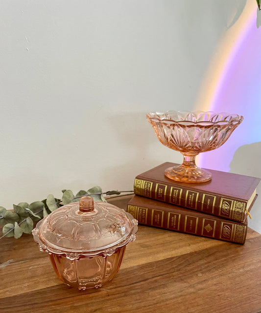 Bonbonnière et coupe sur pied rose