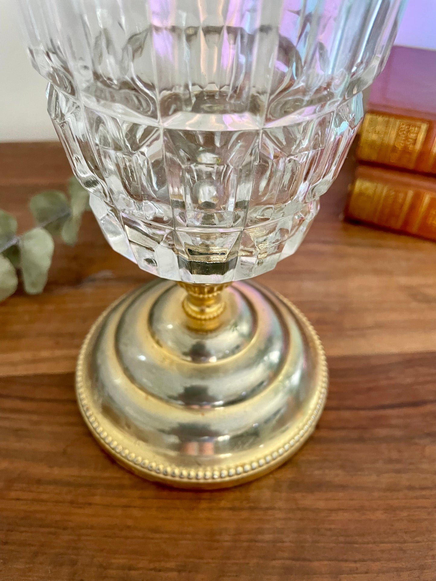 Grand bonbonnière en verre et métal doré