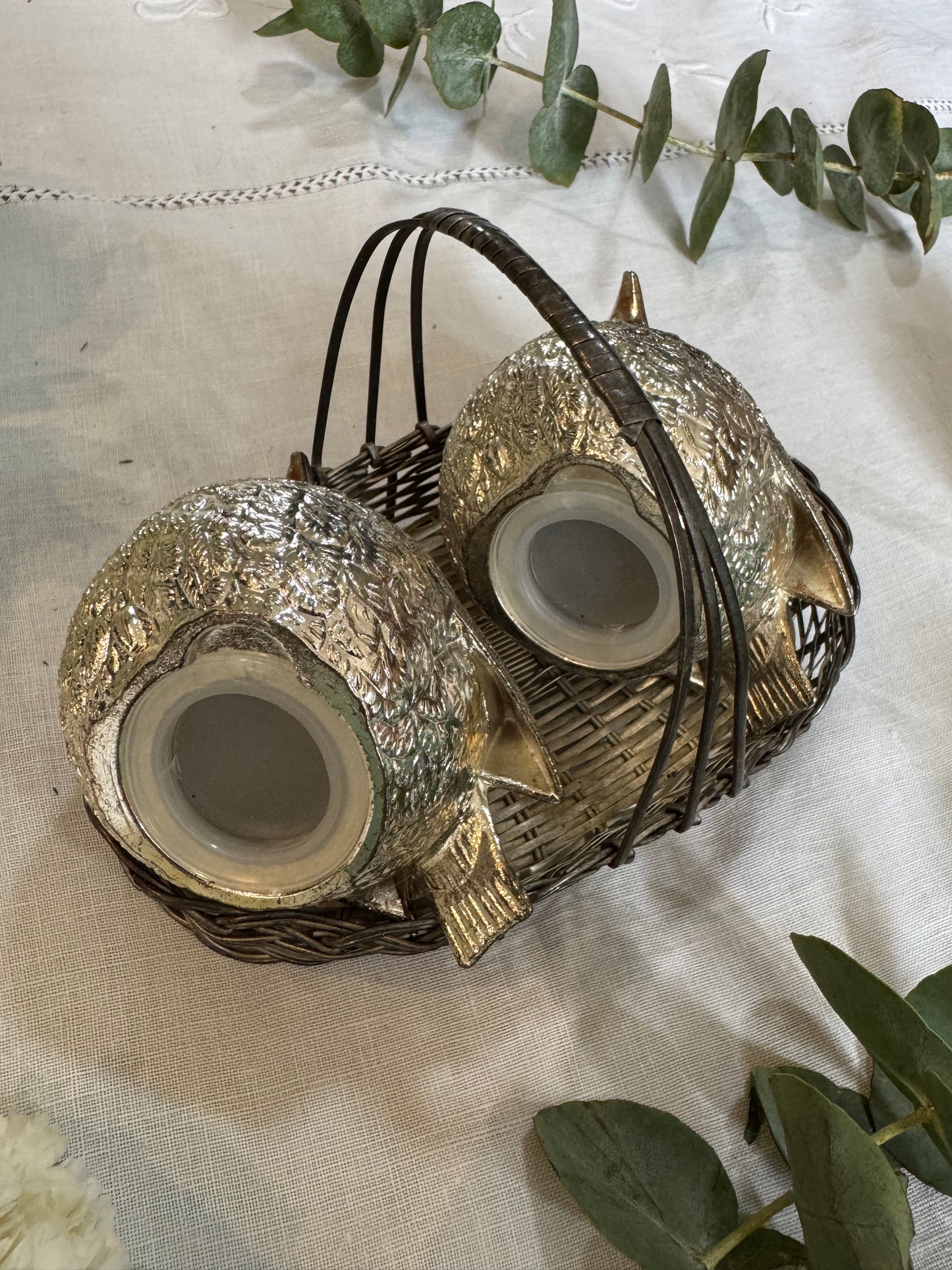 Salière et poivrière caille métal argenté vintage