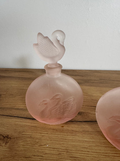 Flacon parfum et son vaporisateur vintage