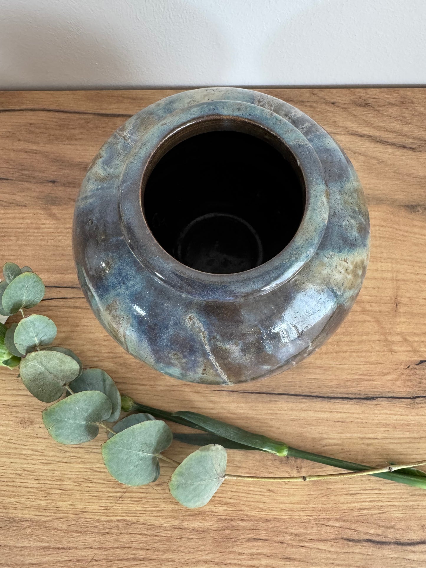 Vase en grès irisé