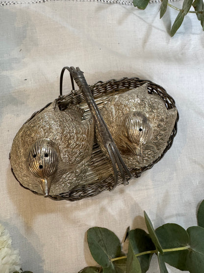 Salière et poivrière caille métal argenté vintage
