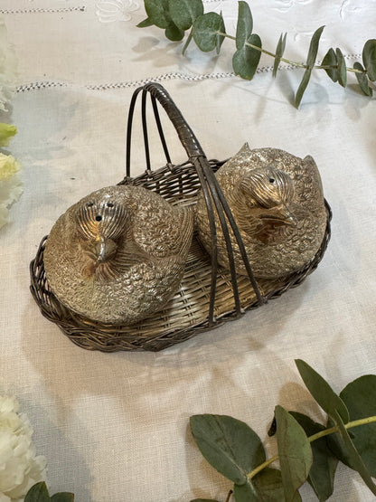 Salière et poivrière caille métal argenté vintage