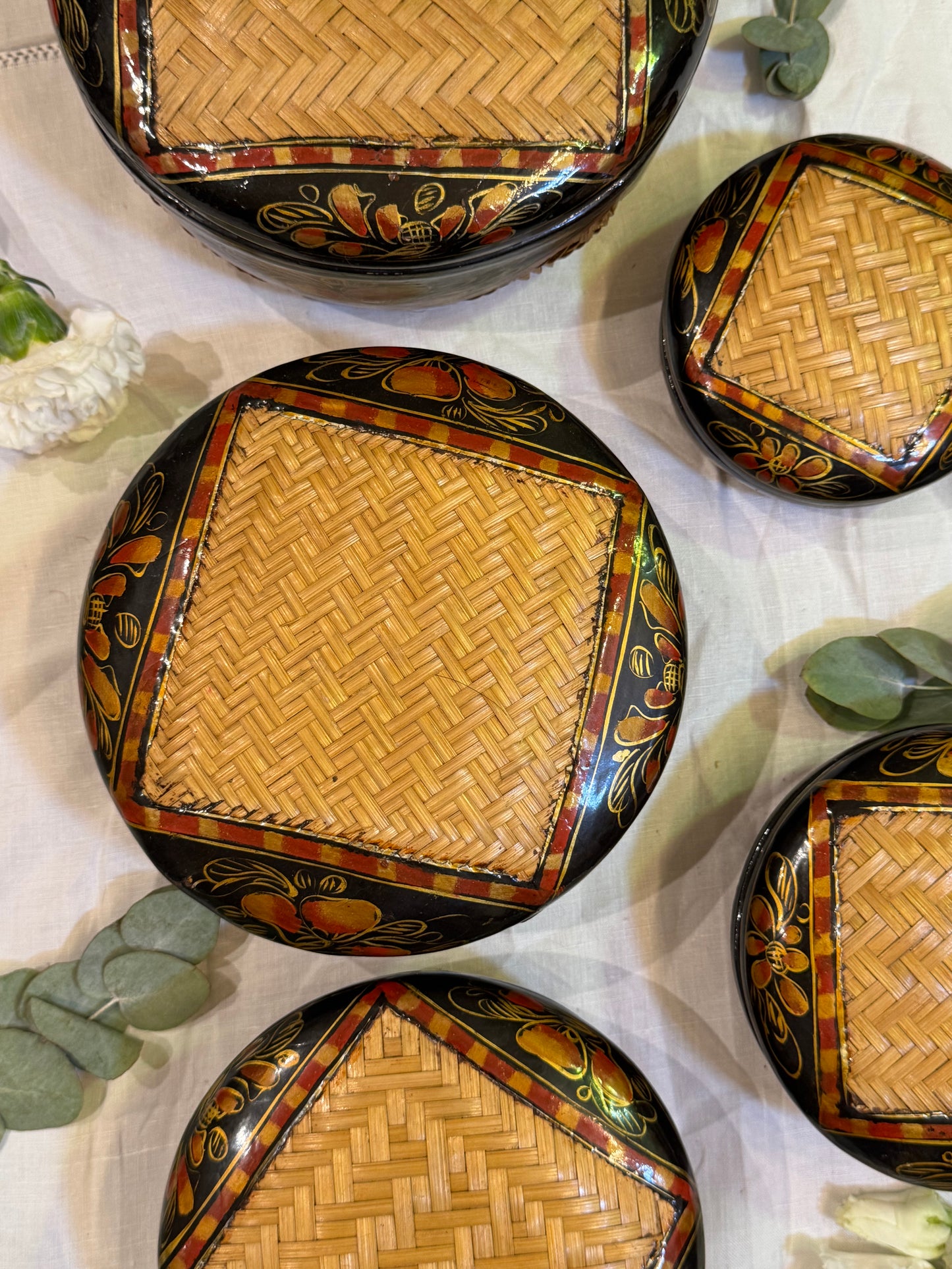 Boîtes gigognes fait main rare