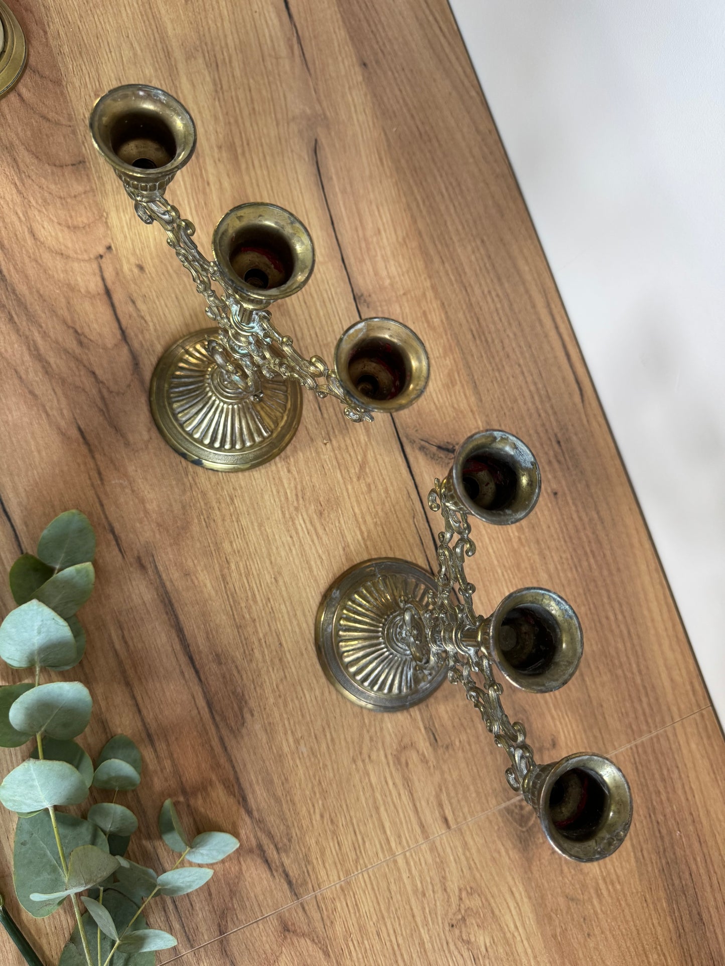 Paire de chandeliers laiton