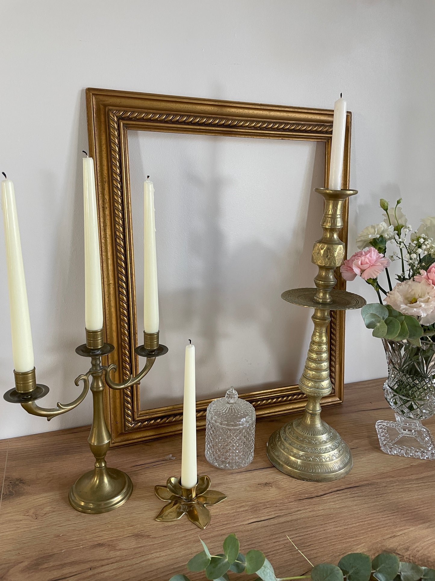 Paire de chandeliers en laiton