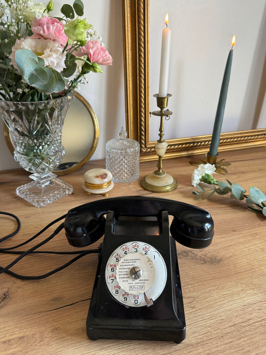 Téléphone vintage Bakélite noir