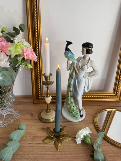 Sculpture la dame au paon vintage