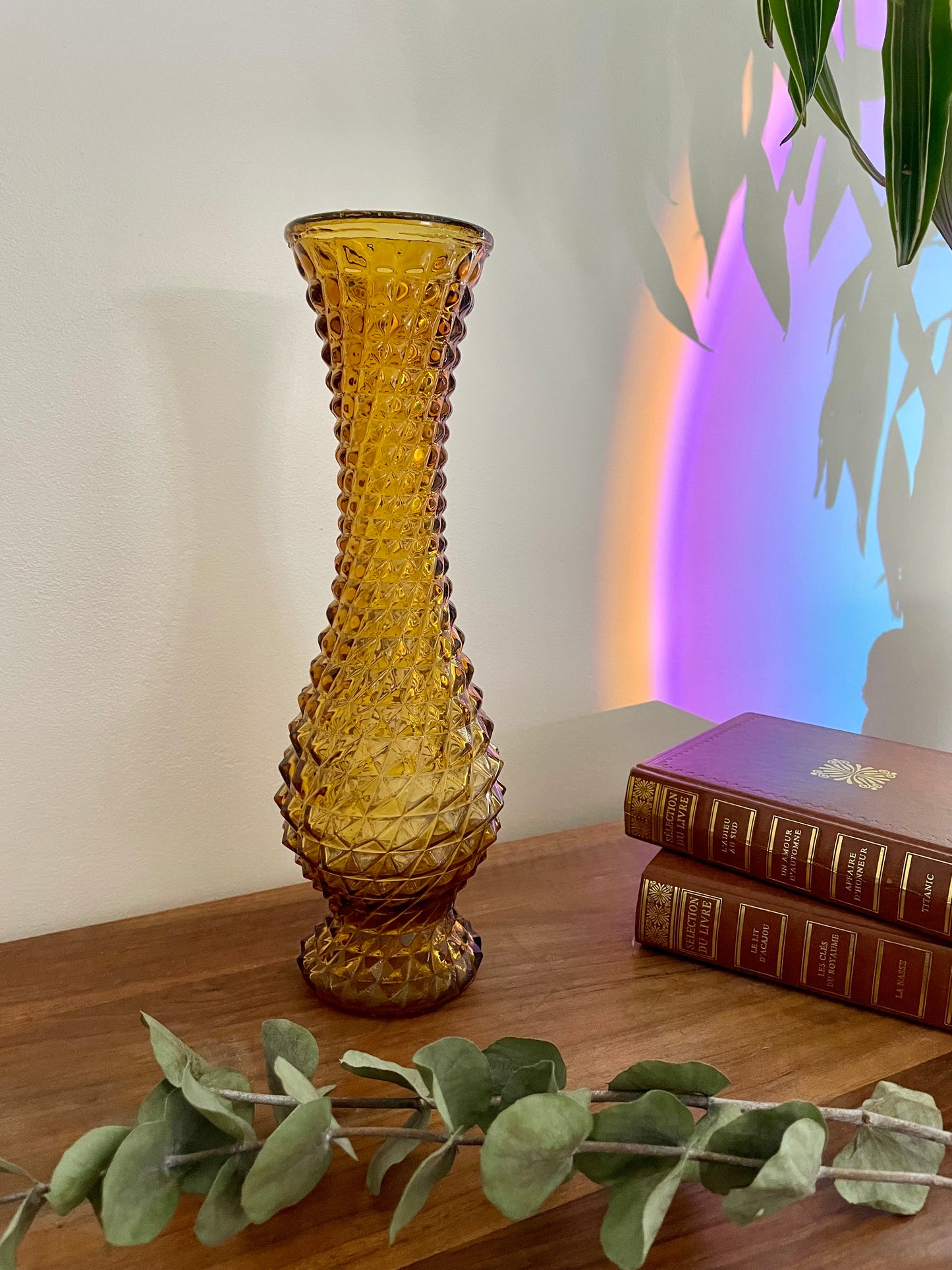 Vase en verre d’Empoli jaune ambré