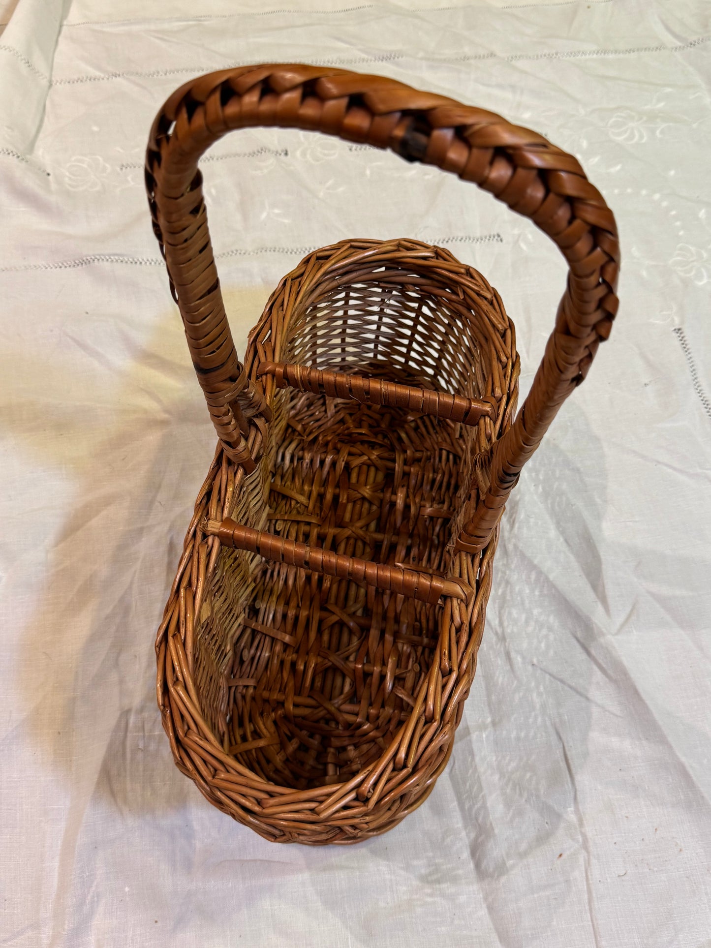 Panier porte-bouteille osier