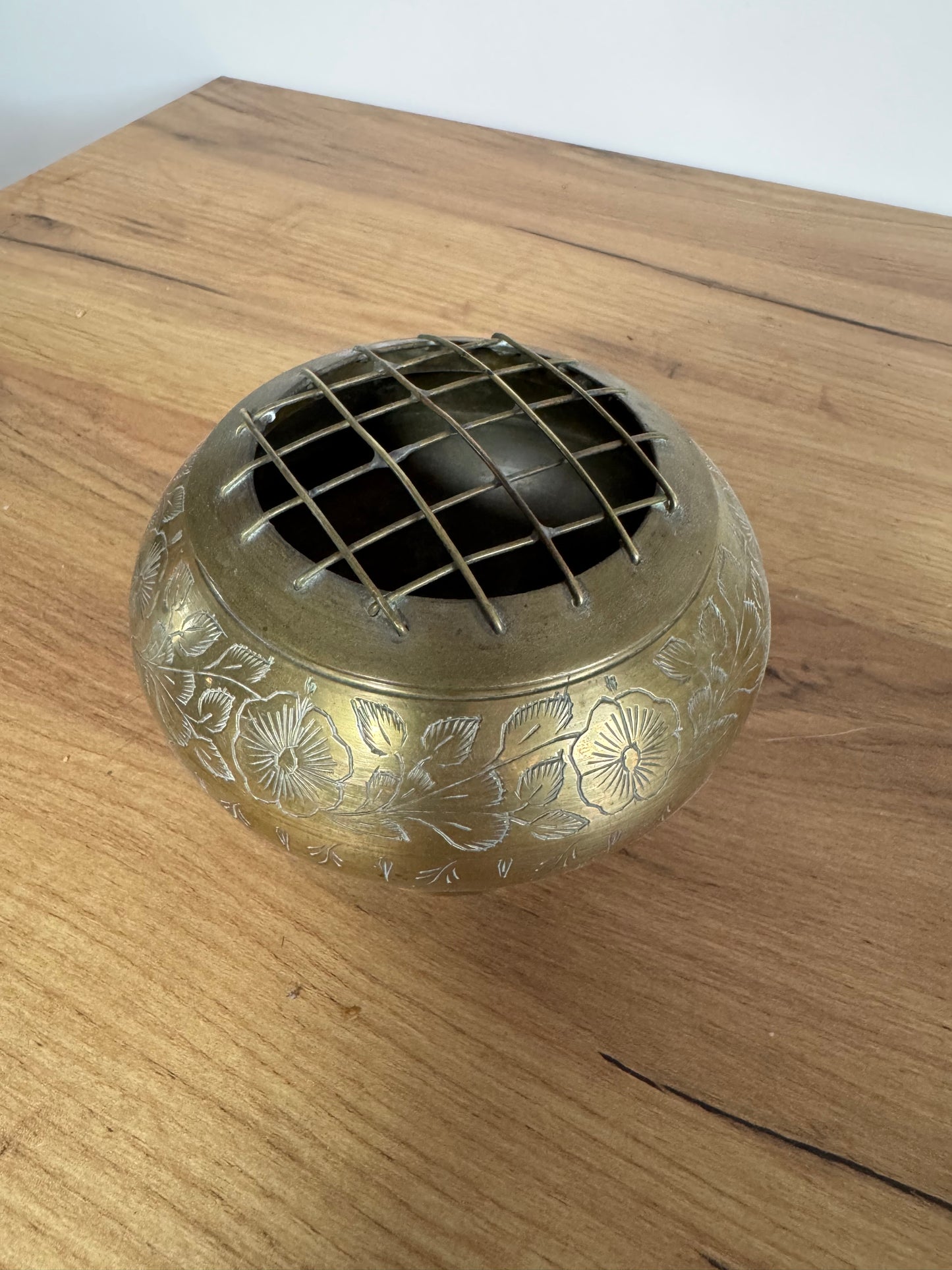 Brûle-encens vintage en laiton