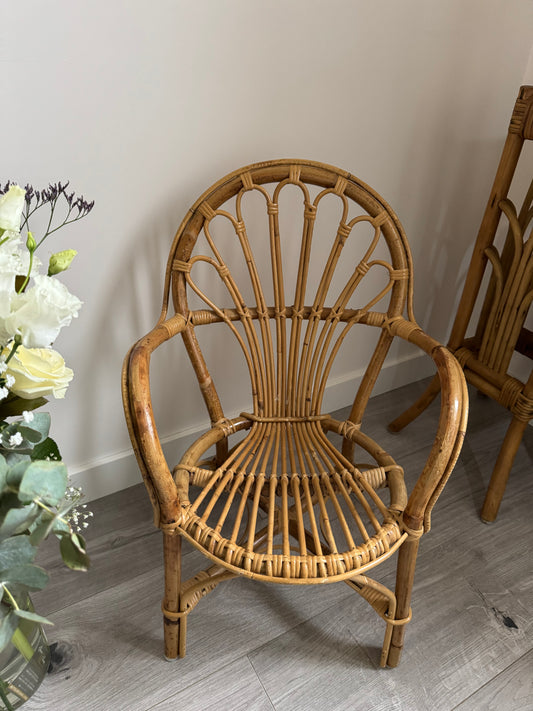 Chaise en rotin pour enfant