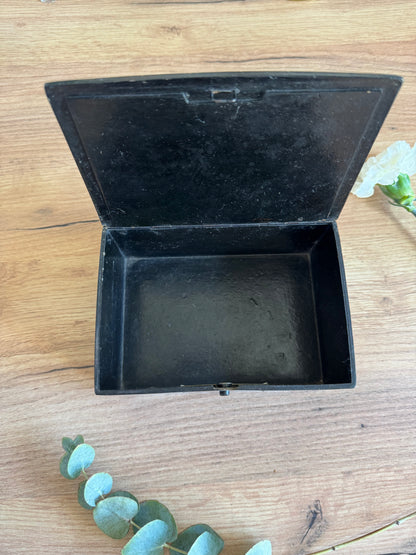 Boîte à gâteaux vintage