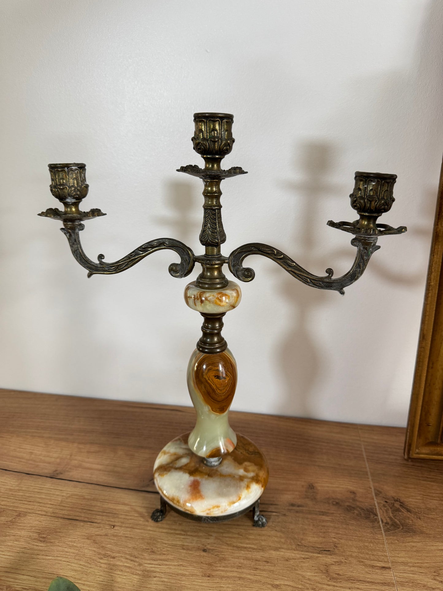Chandelier en bronze et onyx