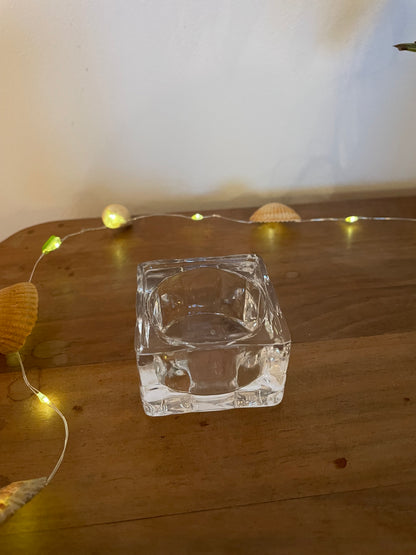 Bougeoir en verre transparent