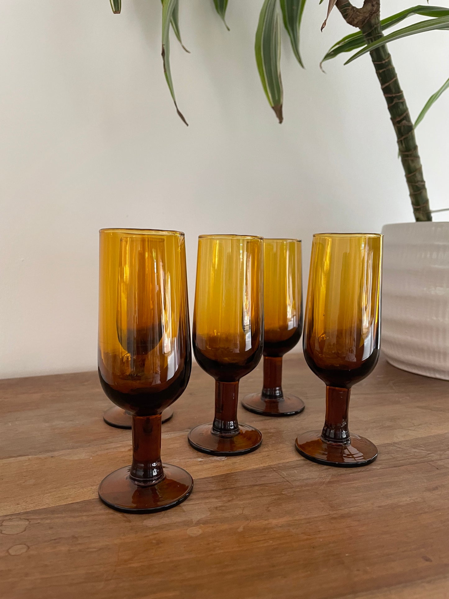 Verres en verre ambrés